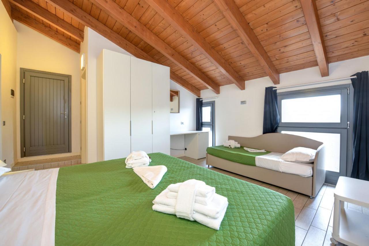 Borgo Gasparina Family Apartments كاستلْنْيوفو ديل غارد المظهر الخارجي الصورة