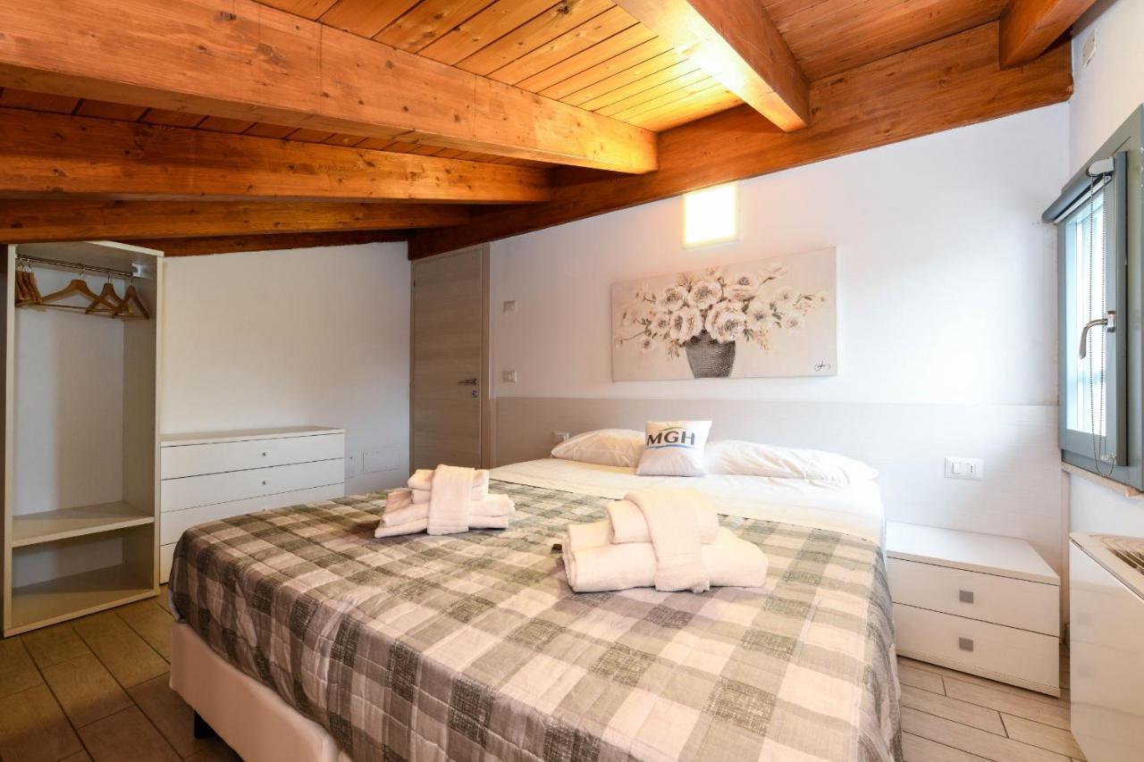 Borgo Gasparina Family Apartments كاستلْنْيوفو ديل غارد المظهر الخارجي الصورة