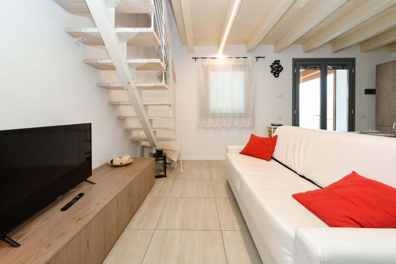Borgo Gasparina Family Apartments كاستلْنْيوفو ديل غارد المظهر الخارجي الصورة
