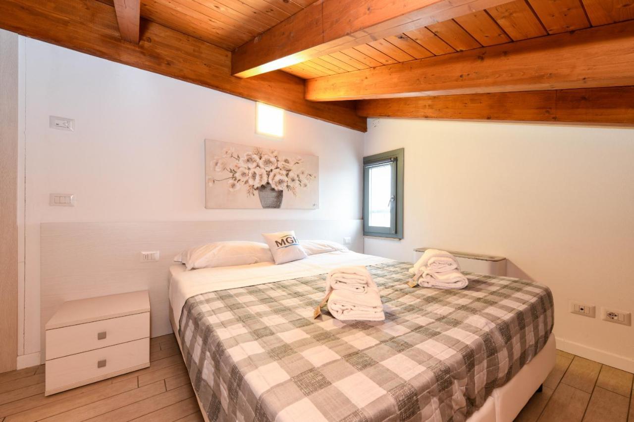 Borgo Gasparina Family Apartments كاستلْنْيوفو ديل غارد المظهر الخارجي الصورة