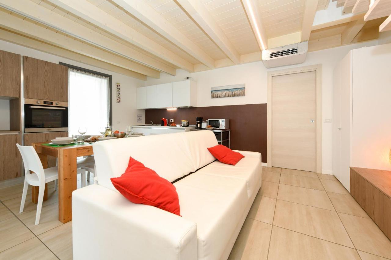 Borgo Gasparina Family Apartments كاستلْنْيوفو ديل غارد المظهر الخارجي الصورة